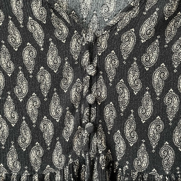 Knot Sisters Boho Long Sleeve Black Flowy Shirt Neutral Long Sleeves Comfy XS - Picture 8 of 11